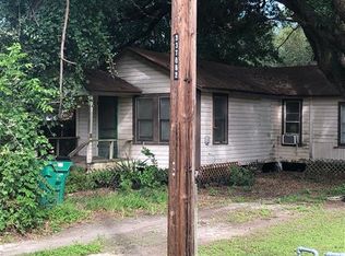 322 Hays Rd, Oyster Creek, TX 77541