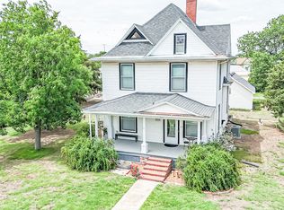 129 N Main St, Kensington, KS 66951