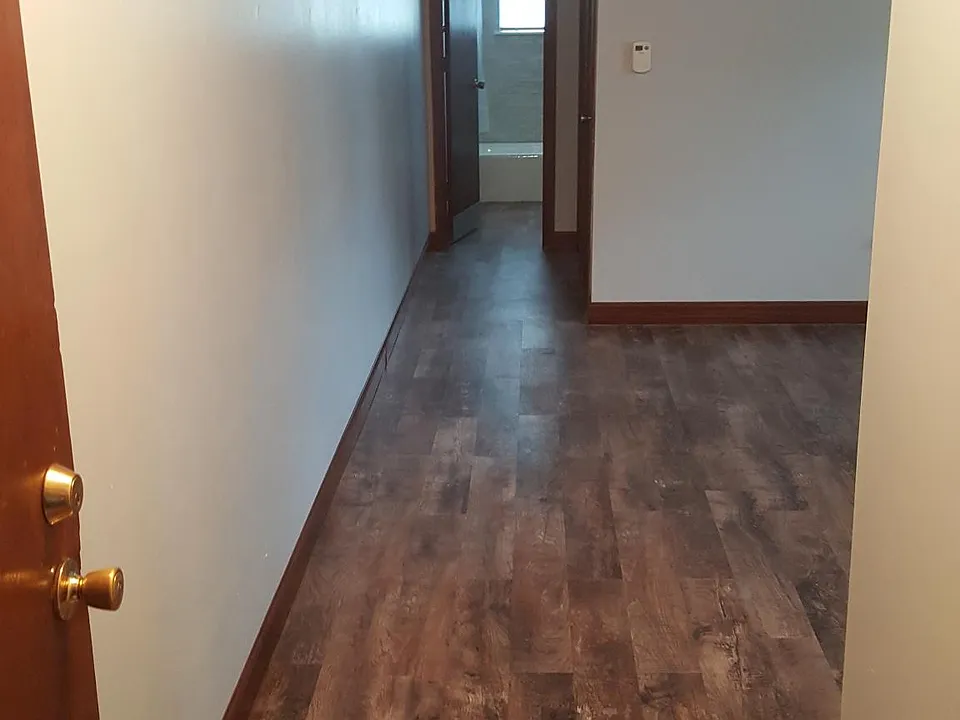 300 Lincoln St SE #8