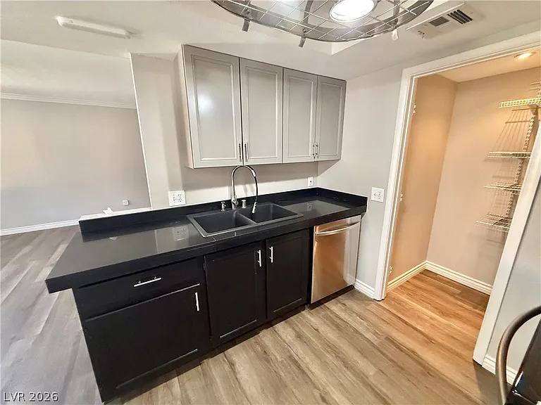 722 Nectarine Ct #0 — Photo 17
