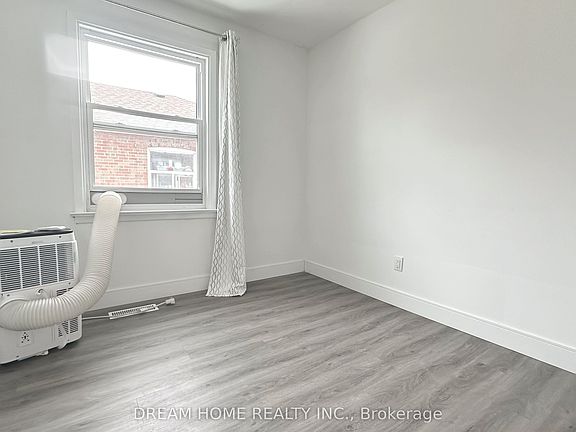 4th image of 83 Cornwallis Dr