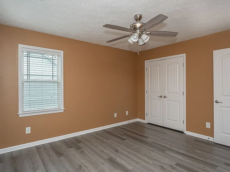 4032 Newgate St — Photo 32