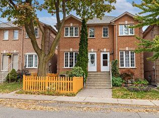 7 Mulock Ave, Toronto, ON M6N 3C3