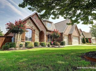 5005 SW Ridgemont Rd, Bentonville, AR 72712