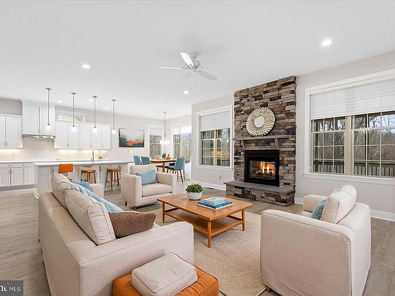 4th image of 13712 Long Ridge Dr