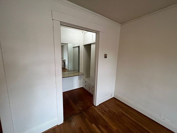 3rd image of 1305 E Denny Way APT 109
