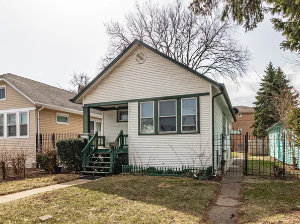 282 E 149th St, Harvey, IL 60426