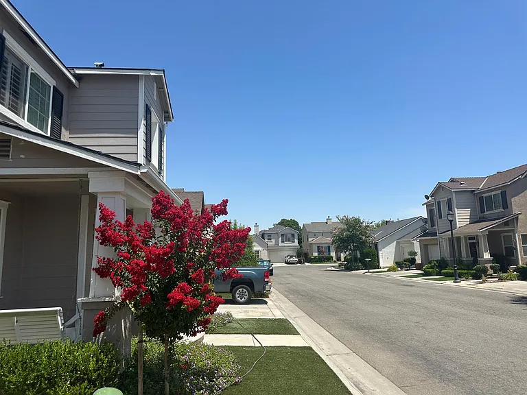43 W Bohemia Ln — Photo 29