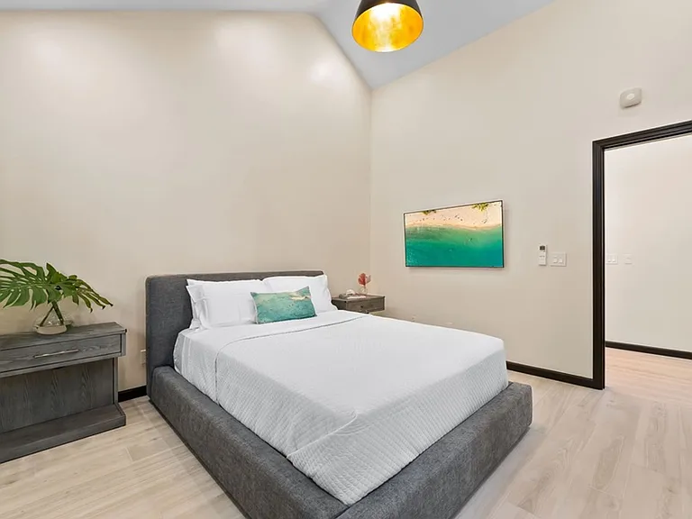 4523 Aukai Ave — Photo 34