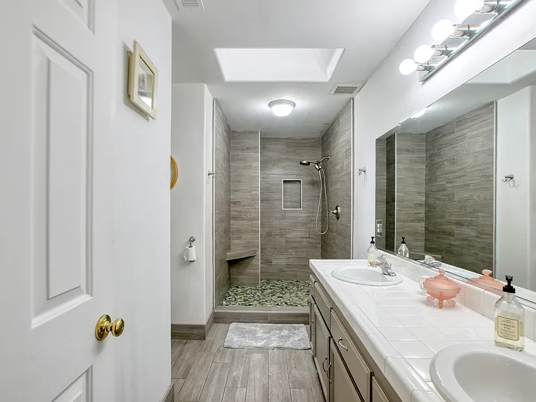 245 Hazel Ln — Photo 28