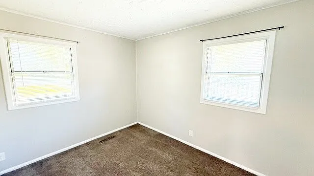2122 Randall Rd — Photo 9