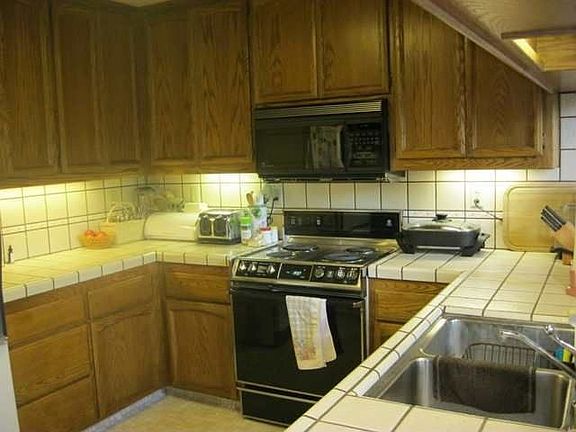 3rd image of 1241 Peninsula Dr