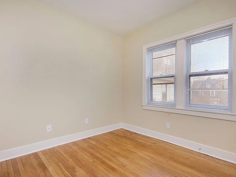 220 Eastern Ave SE #1 — Photo 7