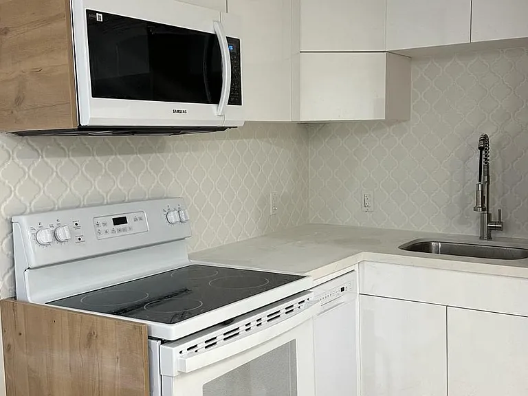 128 Adam Pl — Photo 23