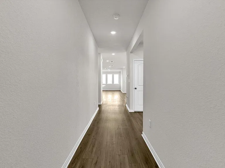 302 Willow Heights Dr — Photo 9
