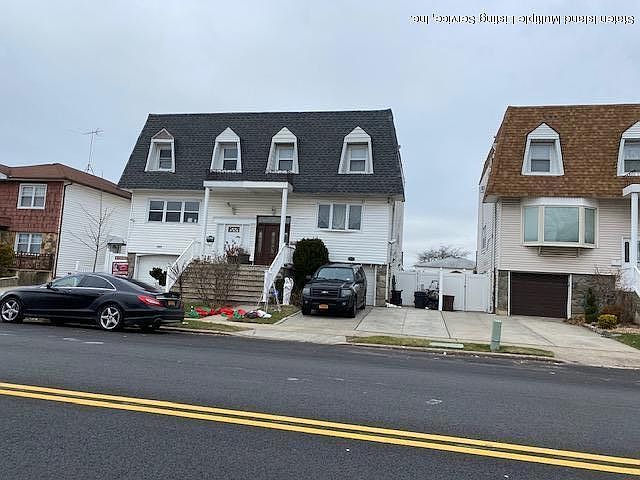 1st image of 146 Kelly Blvd