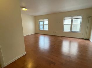 139 N 9th St #4, Philadelphia, PA 19107