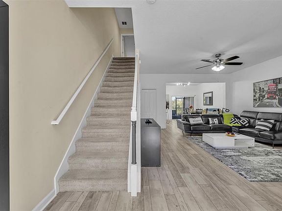 5th image of 2829 ADELAIDE COURT