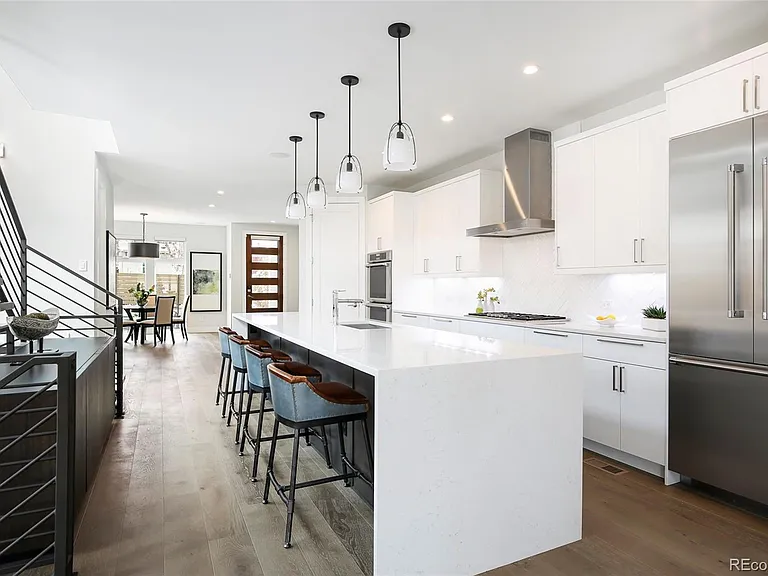 427 Milwaukee St — Photo 16