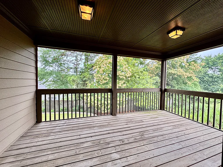 1514 Chelsea Falls Ln — Photo 19