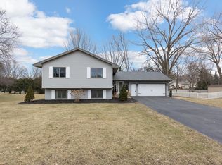 7131 Park View Ln, Eden Prairie, MN 55346