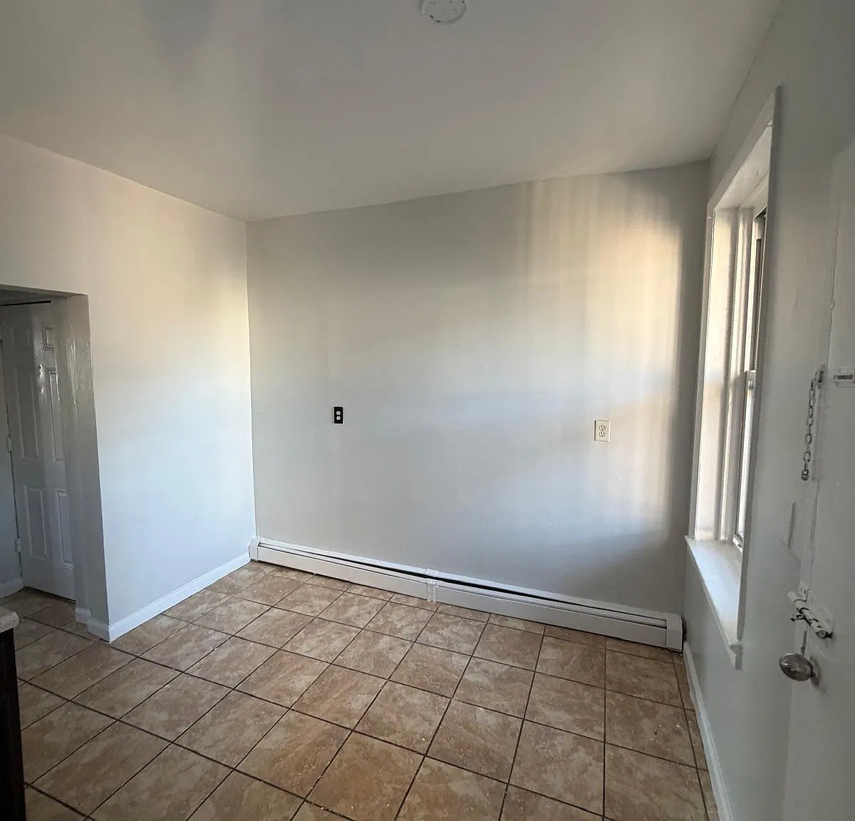 1 bed, 1000 sqft, $1,500 — Photo 3