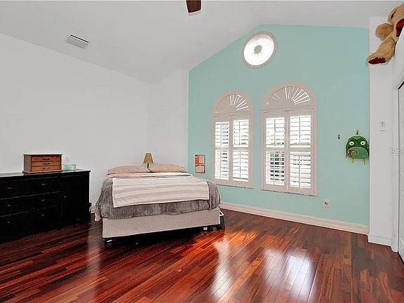 2nd image of 1754 Lago Vista Blvd