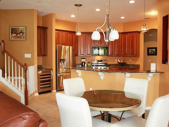 4th image of 12818 Castlemaine Dr