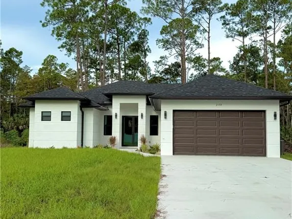 2135 Della DR, NAPLES, FL 34117