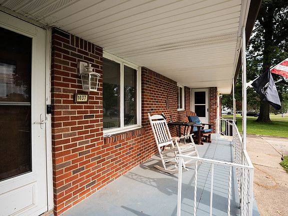 5th image of 1037 Oakdale Dr