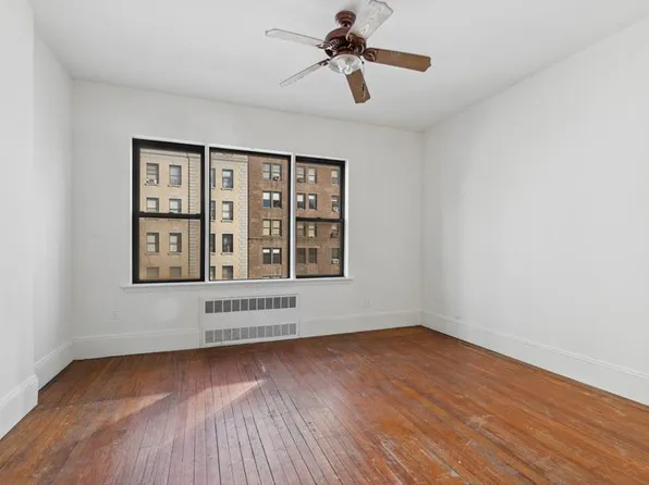 44 West 96th Street image 7 of 13