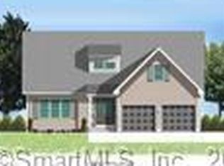 Ribera Ln, Middletown, CT 06457