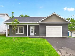 26 Uplands Road, Conception Bay South, NL A1W4T8