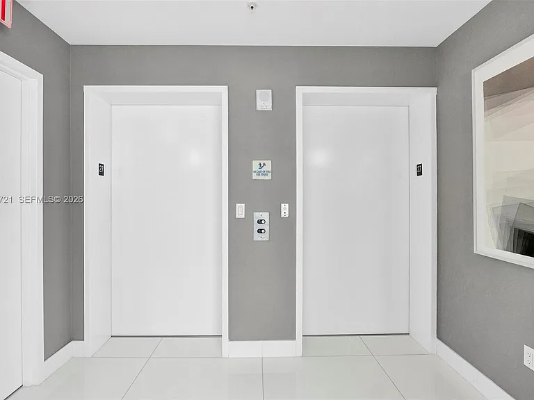 50 S Pointe Dr #2702 — Photo 43