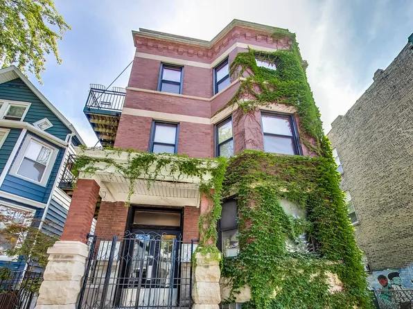 1949 W Roscoe St #1C, Chicago, IL 60657