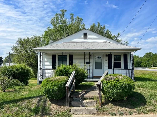 16 Arlington Ave, Thomasville, NC 27360