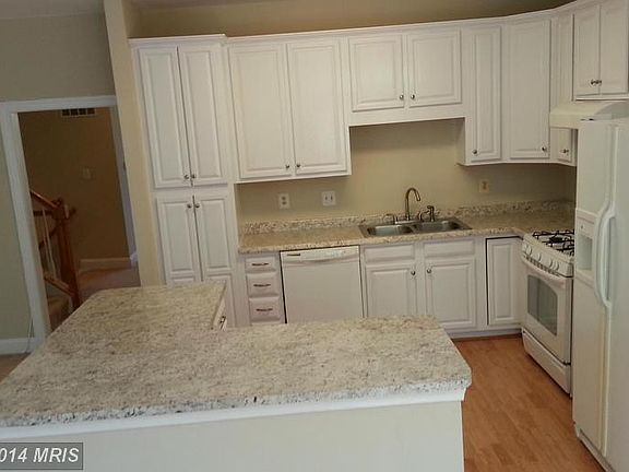 4th image of 9437 Van Arsdale Dr
