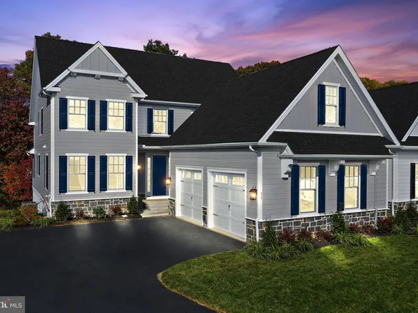 326 Merion Ct, Kennett Square, PA 19348