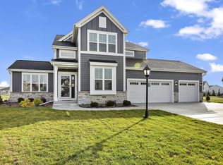 2860 Fox River Ct, Summit, WI 53066