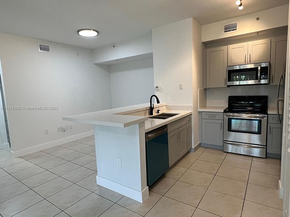 1st image of 7220 NW 114th Ave APT 204