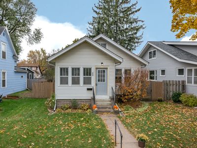 958 Rose Ave E, Saint Paul, MN, 55106