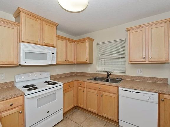 5th image of 8717 N Lynn Ave