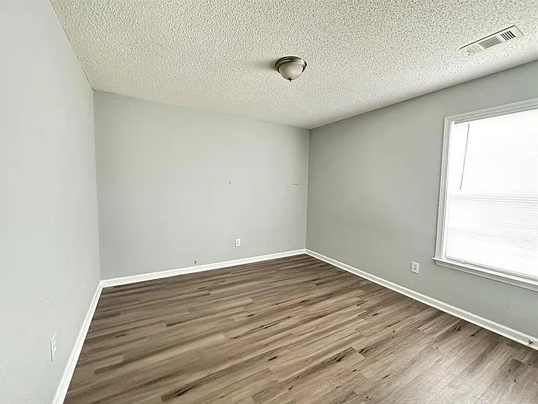 9155 Ruel Ln — Photo 14