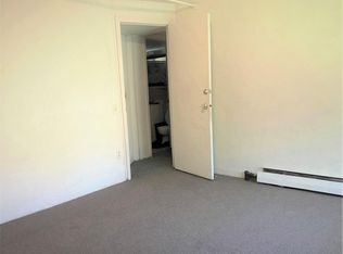 6418 University Ave #17B, Middleton, WI 53562