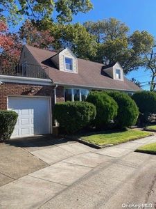 510 Covert Avenue, New Hyde Park, NY, 11040
