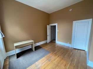 1218 S 12th St #1F, Philadelphia, PA 19147