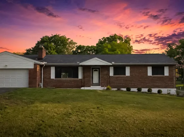 2032 Arrowood Pl, Cincinnati, OH 45231