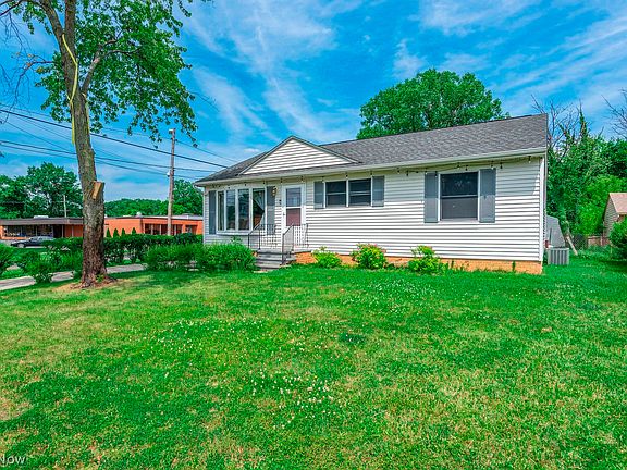 3rd image of 6127 W 130th St