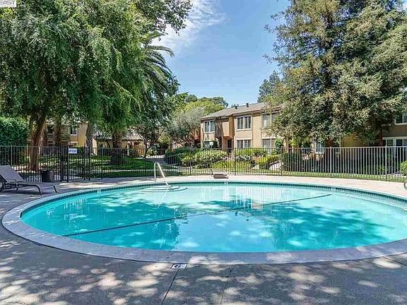 3rd image of 810 Oak Grove Rd APT 99