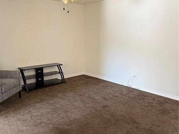 3rd image of 370 Main St